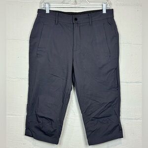 Lululemon Athletica Woman’s Sporty Golf Capri Pants Size 32